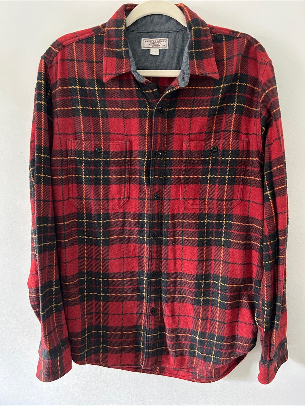 Wallace & Barnes Red Plaid Flannel Button-Down Shirt Men's Large Outdoor Casual